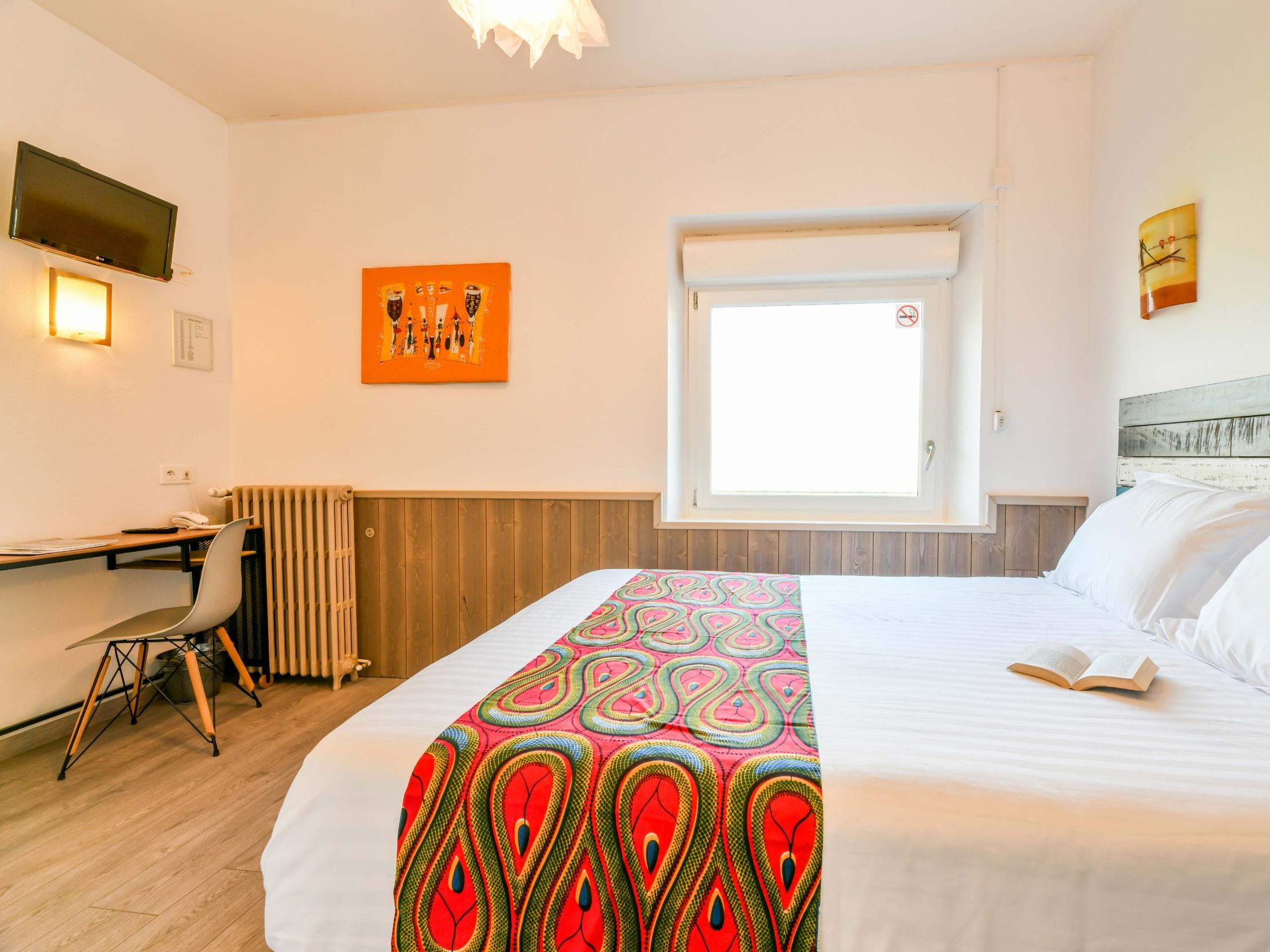 Logis Hostellerie Du Neez Gan Екстер'єр фото