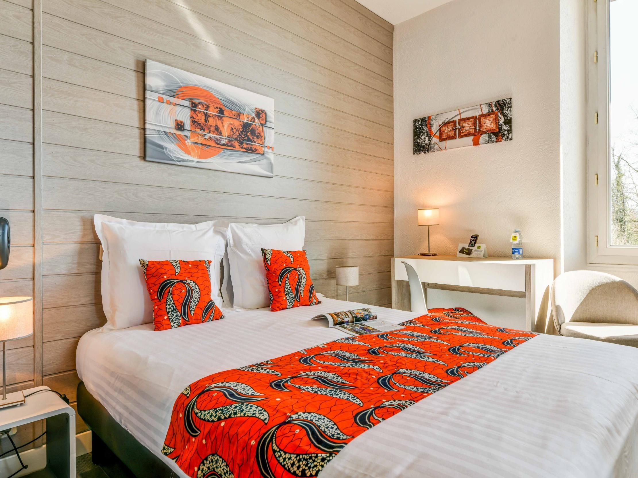 Logis Hostellerie Du Neez Gan Екстер'єр фото