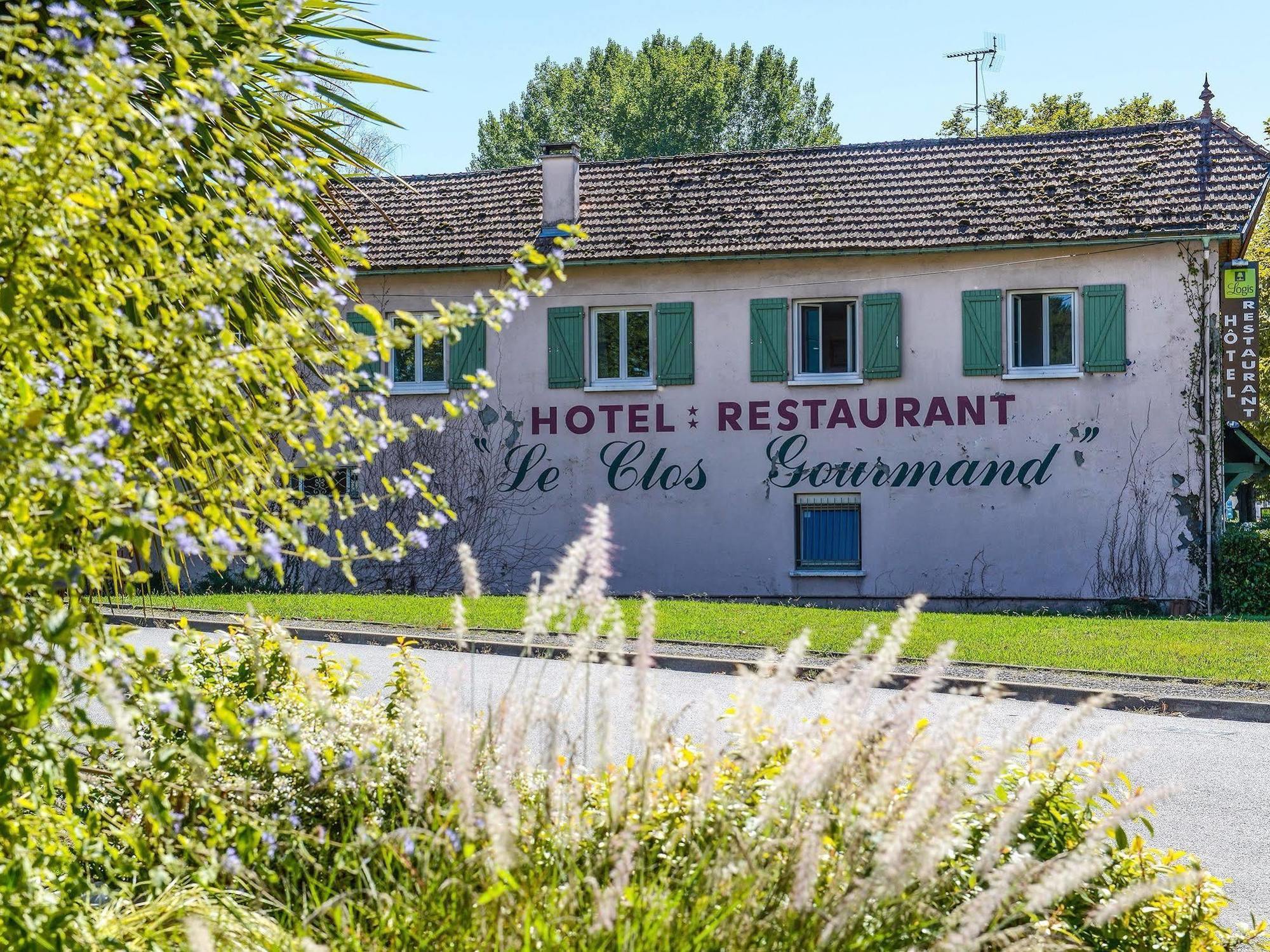 Logis Hostellerie Du Neez Gan Екстер'єр фото